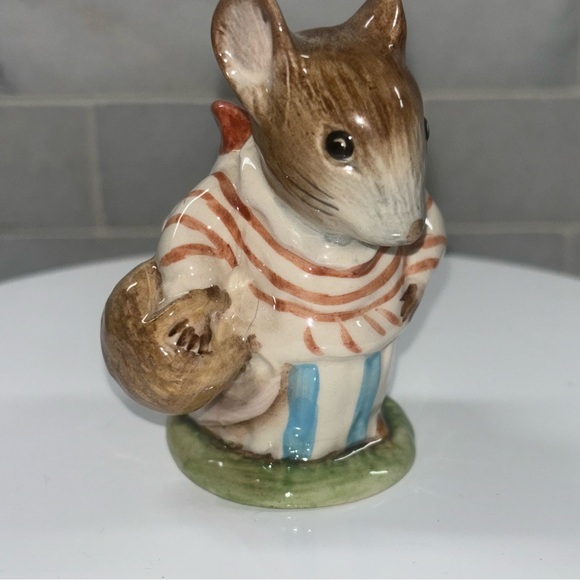 Vintage Beatrix Potter's Mrs. Tittlemouse Figurine Beswick Beswick England - Picture 3 of 6